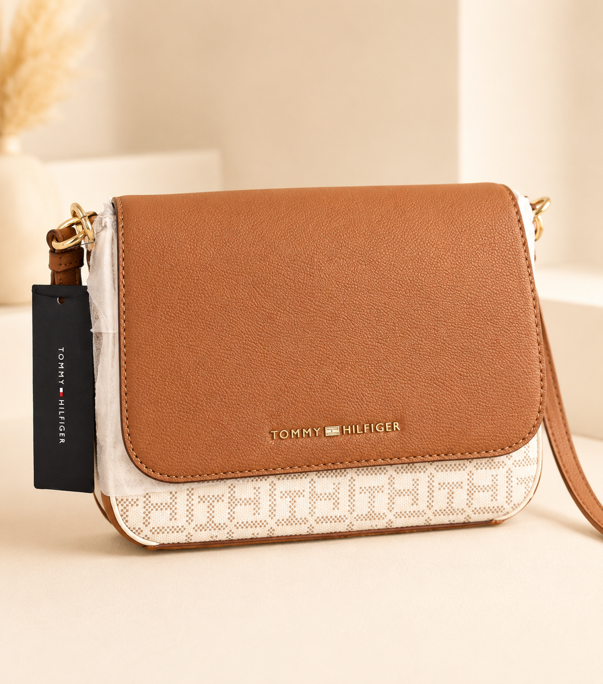 Bolso TH manos libres beige con café