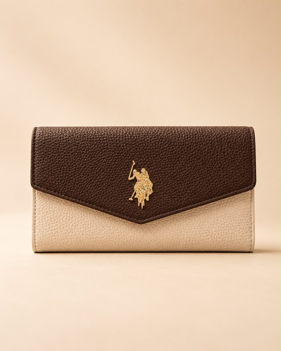 Billetera U.S Polo beige con camel y dorado