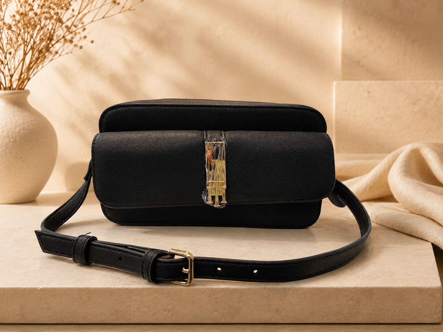 Bolso TH manos libres negro