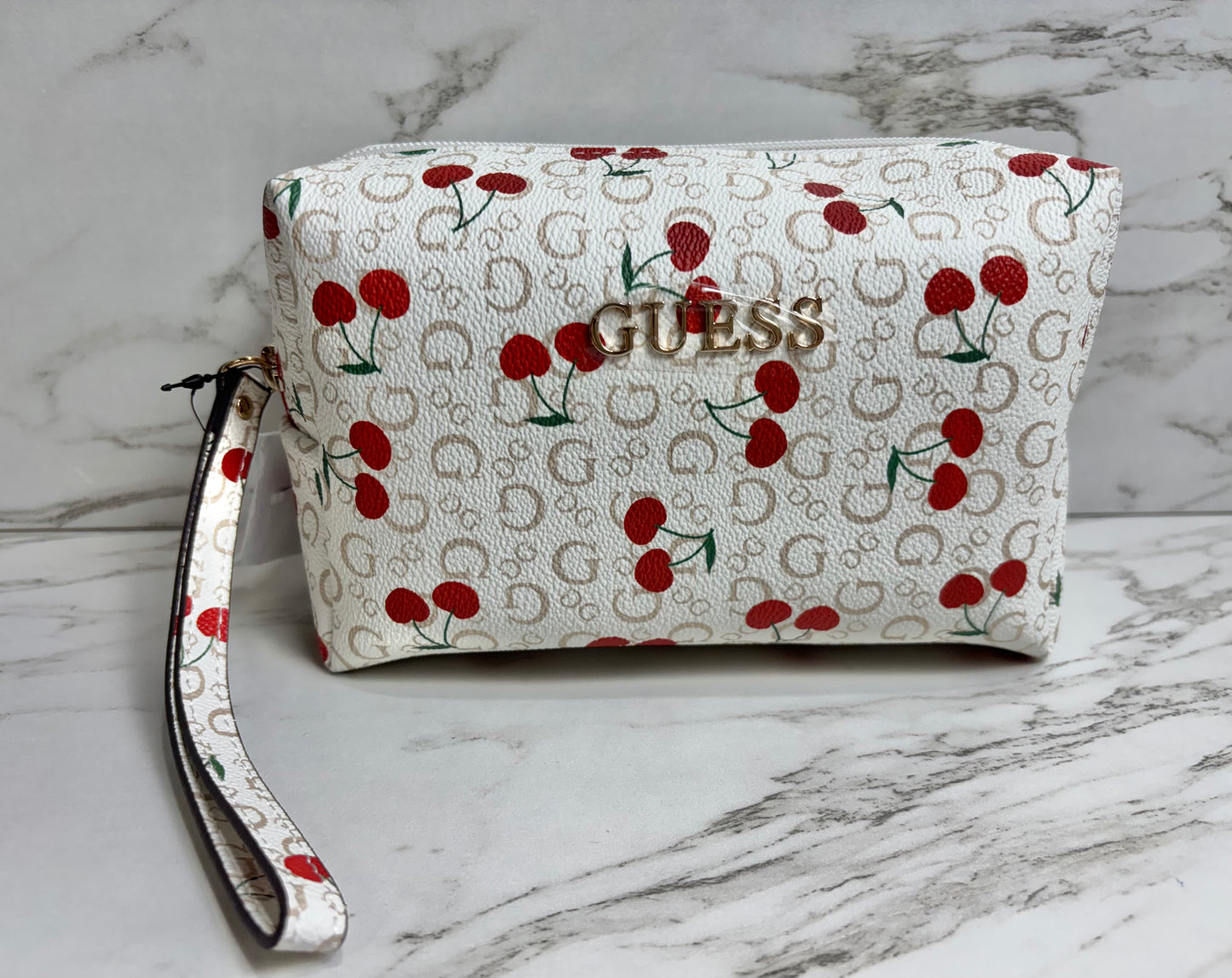 Cosmetiquera Guess cerezas