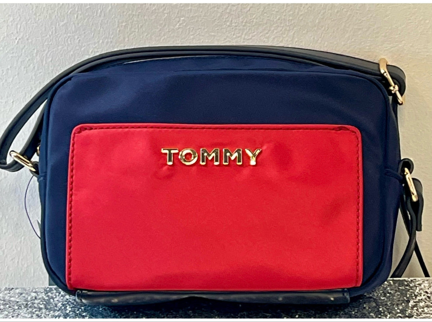 Bolso Manos Libres TH, Azul con Rojo