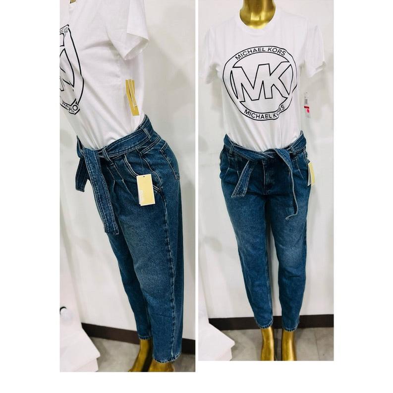 Pantalón de mezclilla Mom Jeans MK