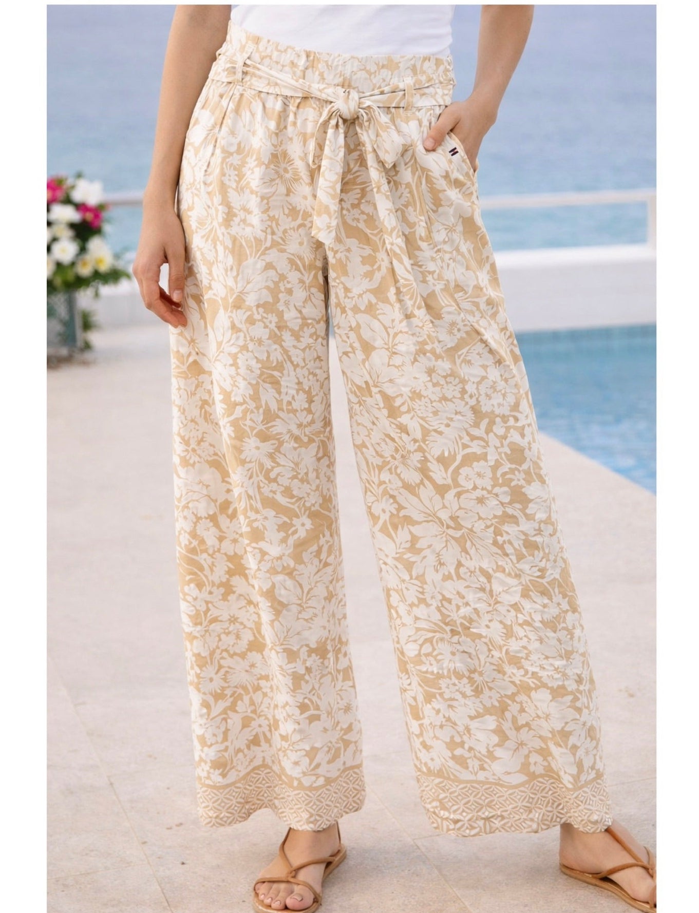Pantalón TH floreado