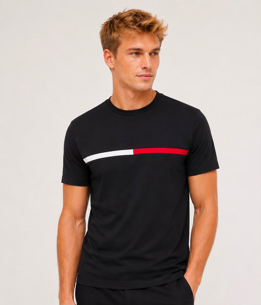 Camiseta TH negro marino con detalle en pecho