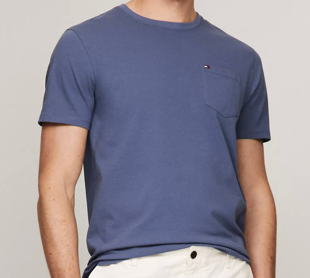 Camiseta TH azul celeste con bolsillo hombre