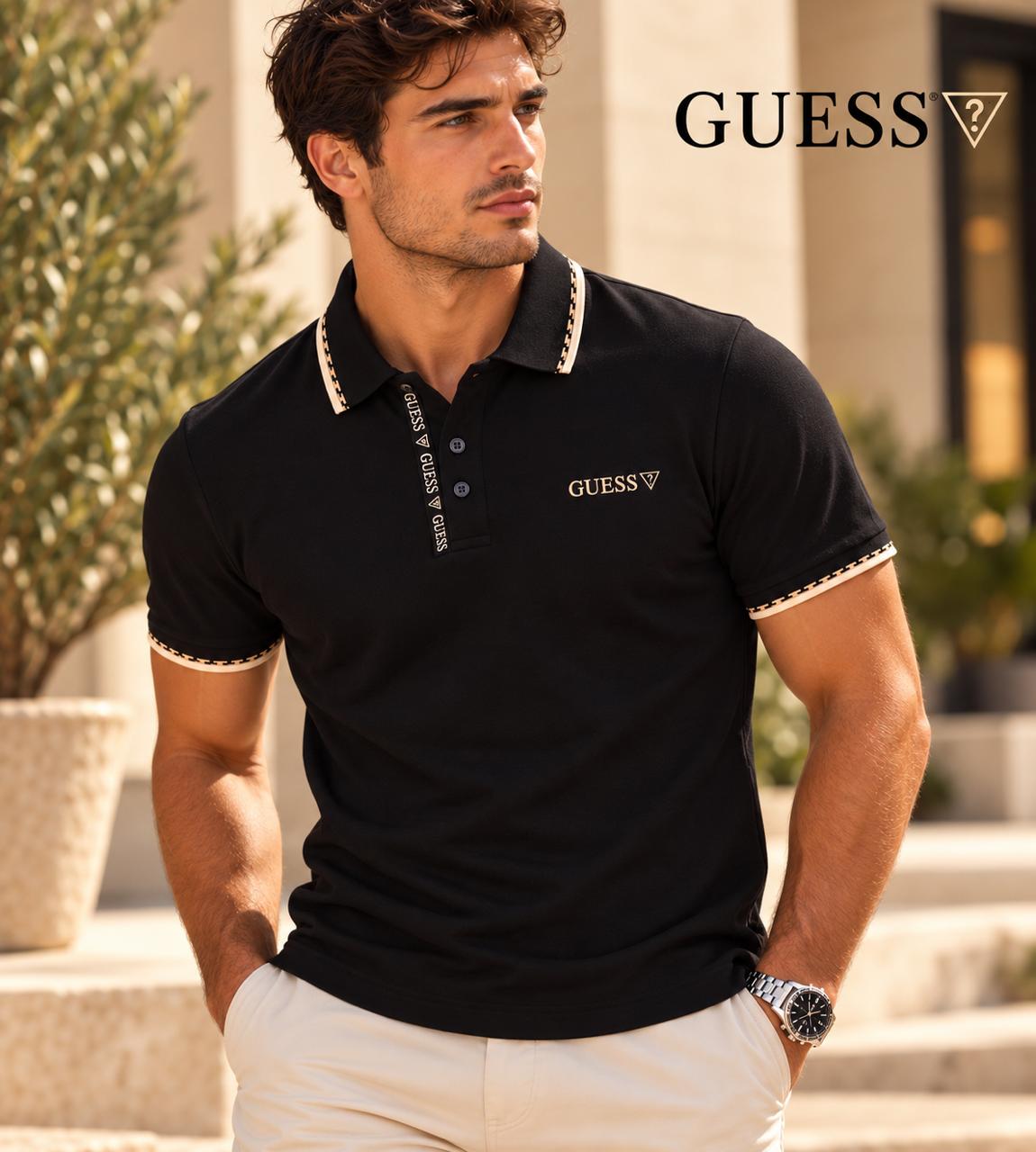 Camisa Guess tipo negra con detalle en mangas y cuello