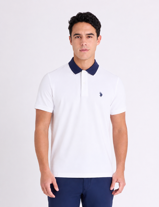 Camisa U.S Polo ASSN blanca con cuello azul