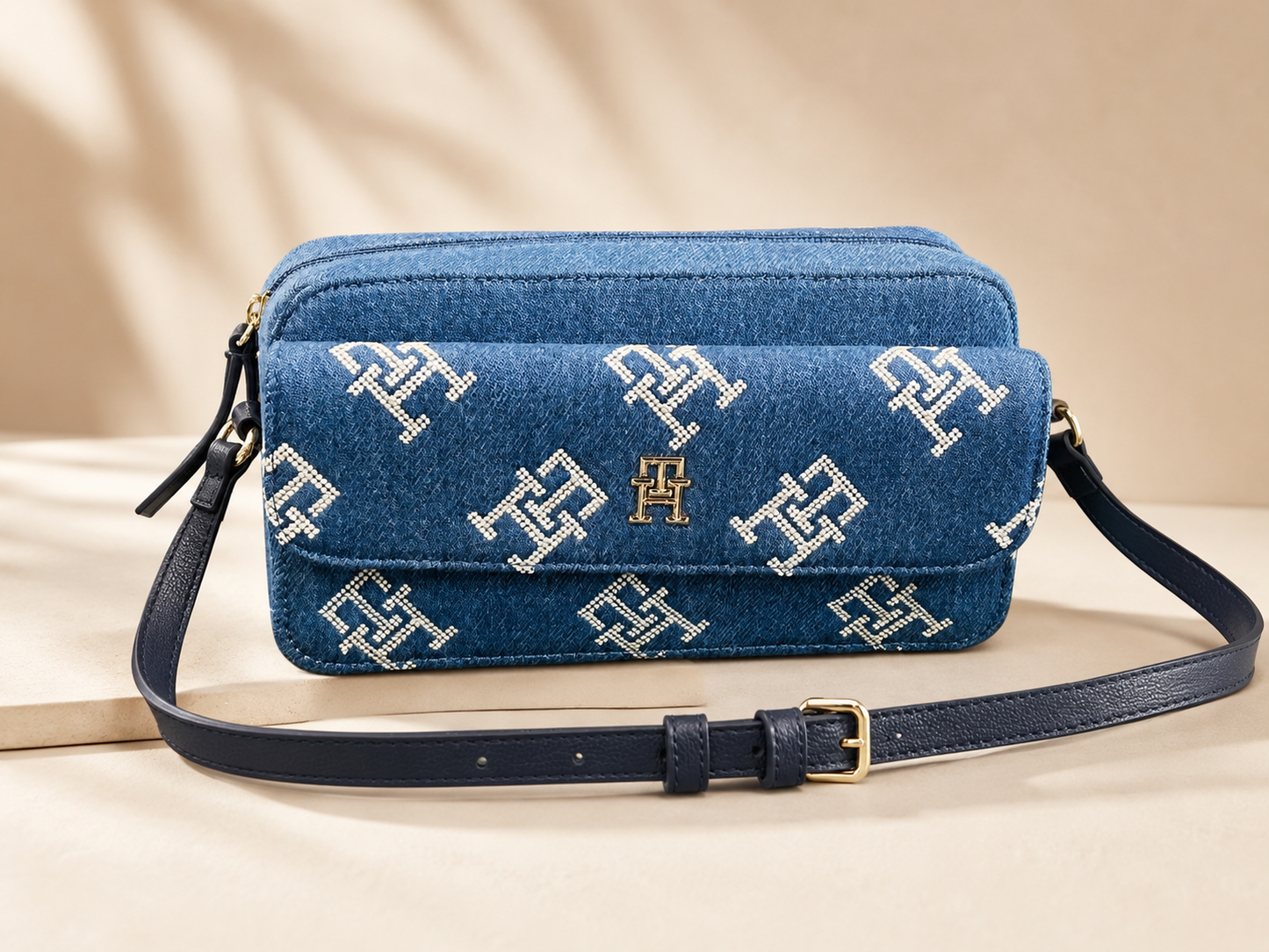 Bolso TH manos libres Denia con detalles bordados