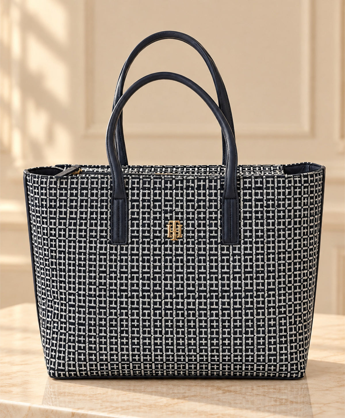 Bolso TH grande estampado azul con blanco