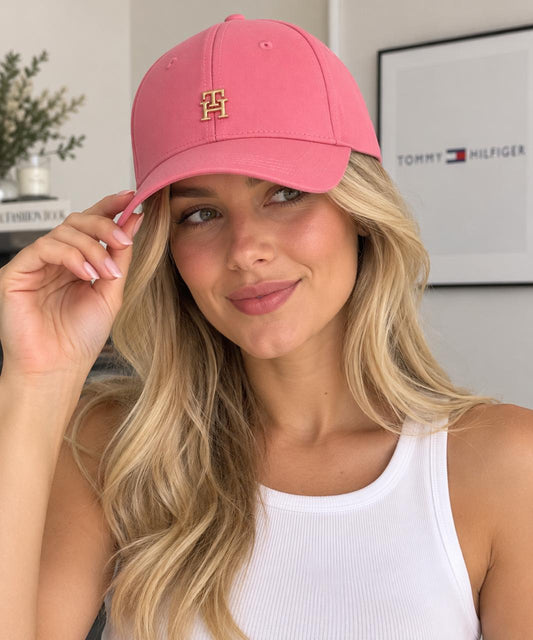 Gorra TH rosa con detalles dorado