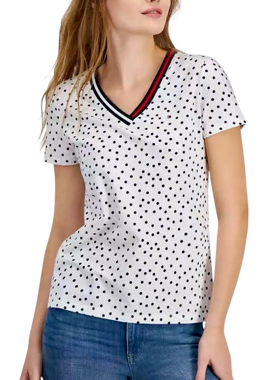 Blusa TH blanca con puntitos negros