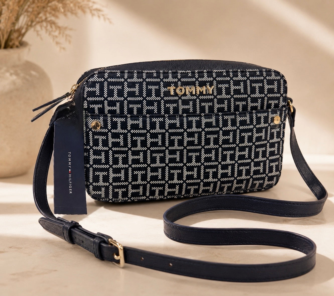 Bolso TH manos libres azul estampado