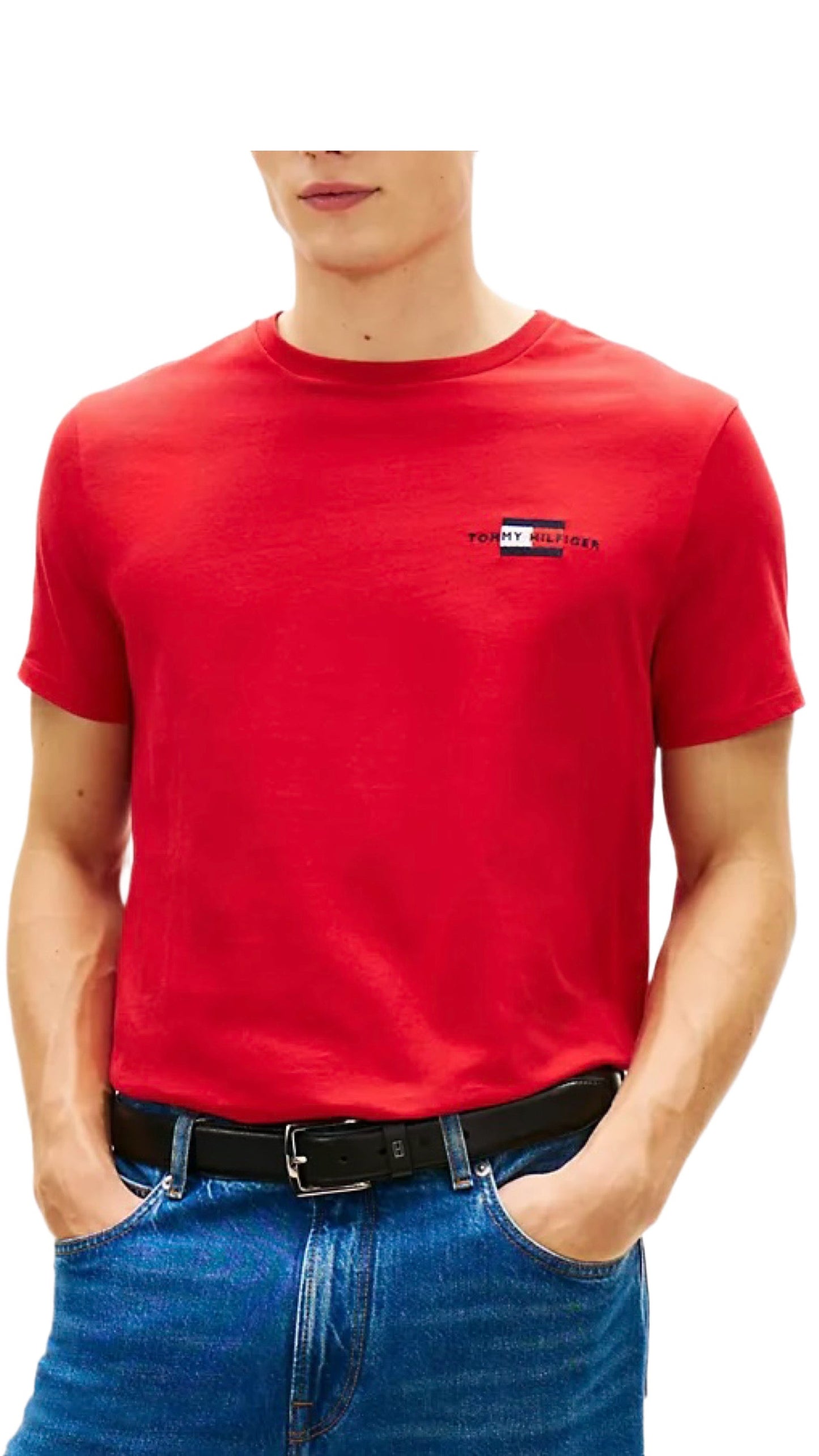 Camiseta TH roja con detalle aplicado
