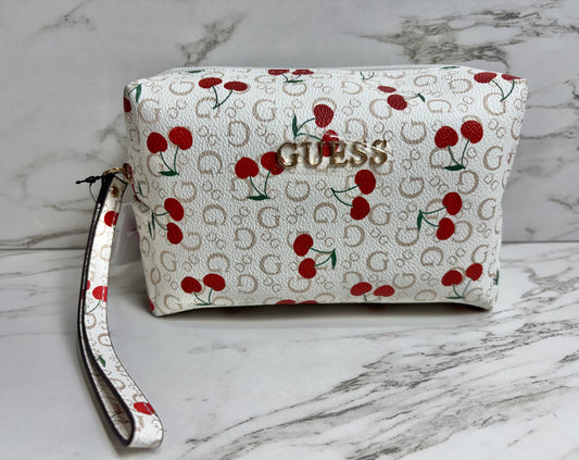 Cosmetiquera Guess cerezas