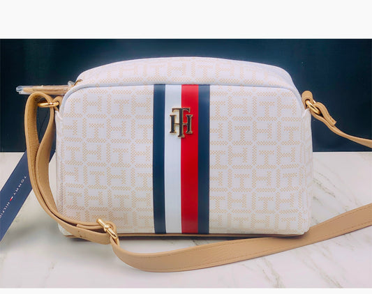 Bolso Manos Libres TH beige estampado bandera