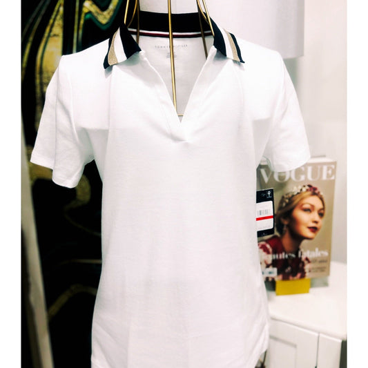 Blusa TH tipo polo blanco dorado negro