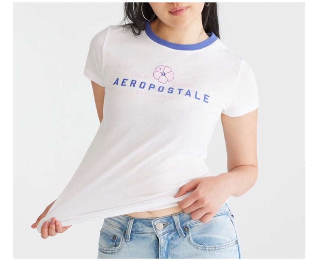 Blusa Aeropostale blanco morado